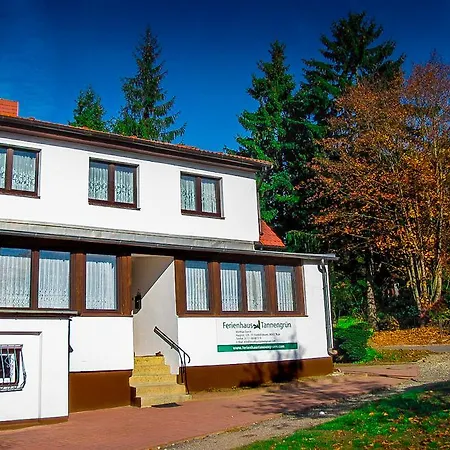 Ferienhaus Tannengrun * 프레드리히스브룬