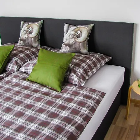 Ferienhaus Tannengrun 프레드리히스브룬